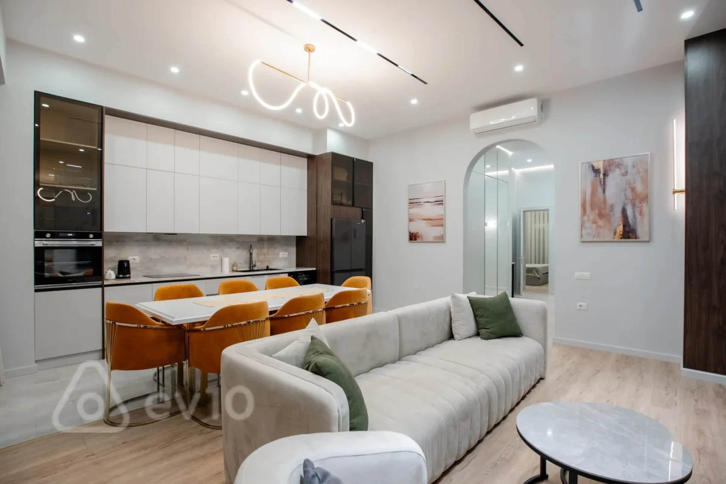 Kirayə verilir 3 otaqlı yeni tikili 120 m²