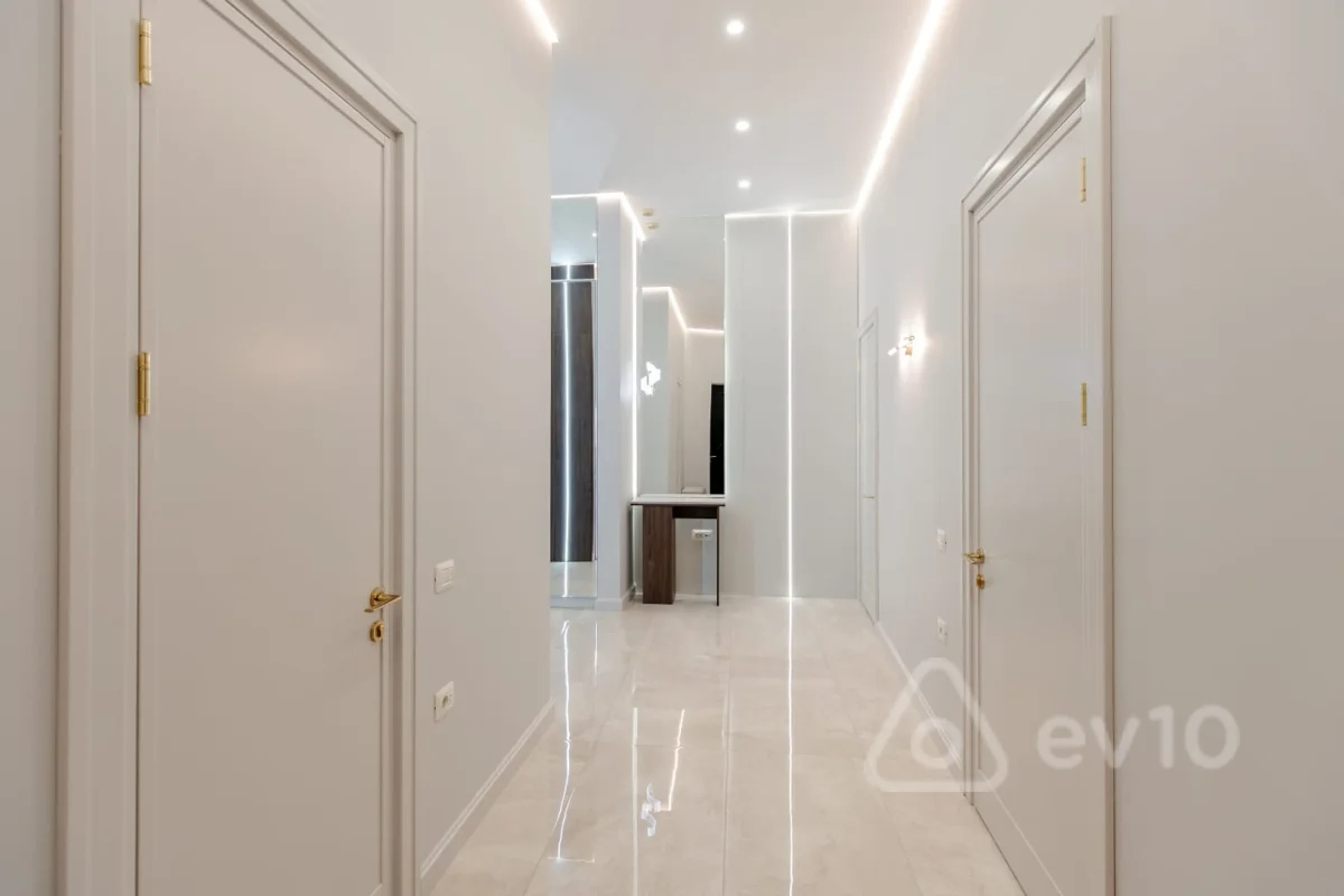 Kirayə verilir 3 otaqlı yeni tikili 120 m²