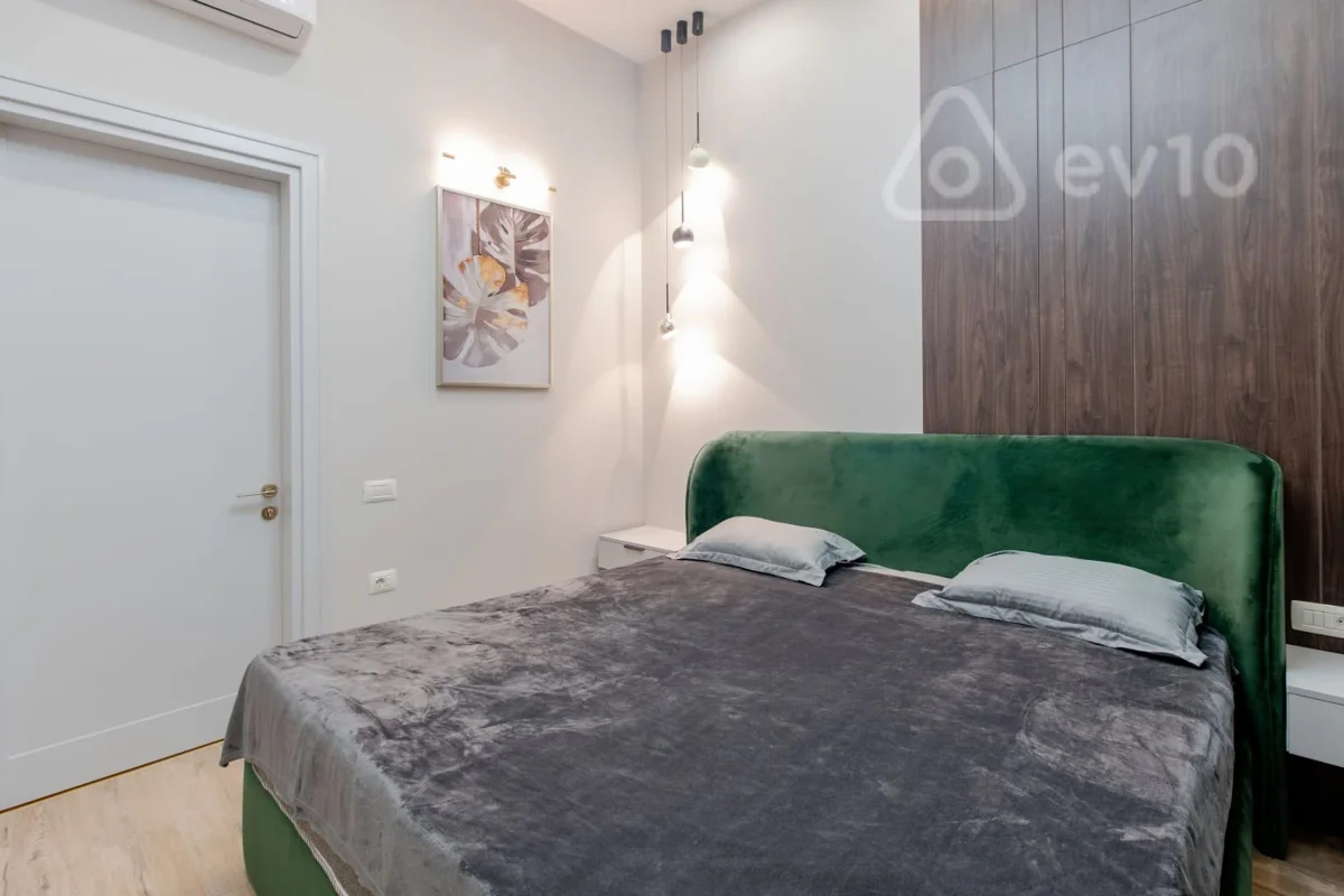 Kirayə verilir 3 otaqlı yeni tikili 120 m²