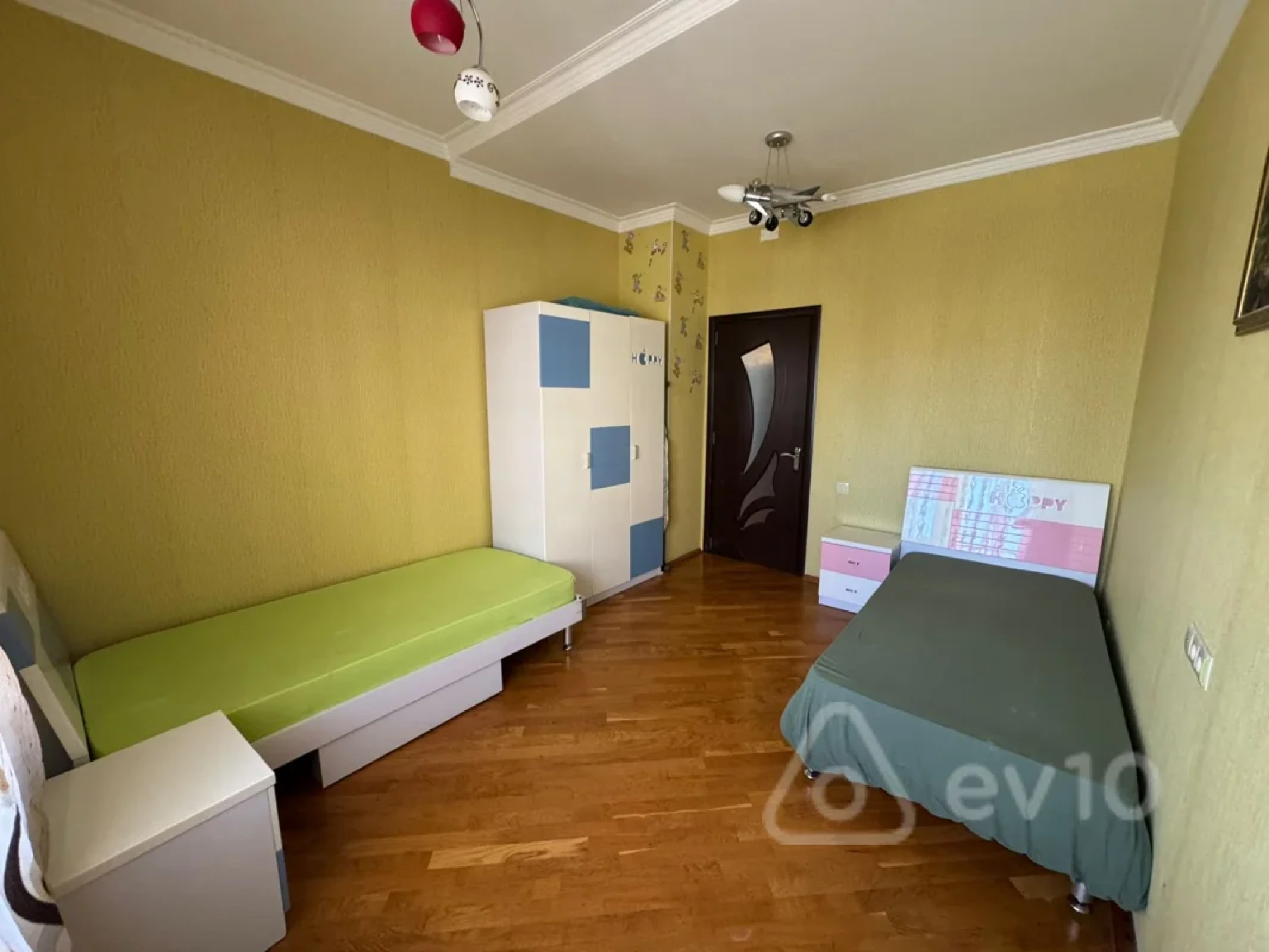 Kirayə verilir 3 otaqlı yeni tikili 100 m²