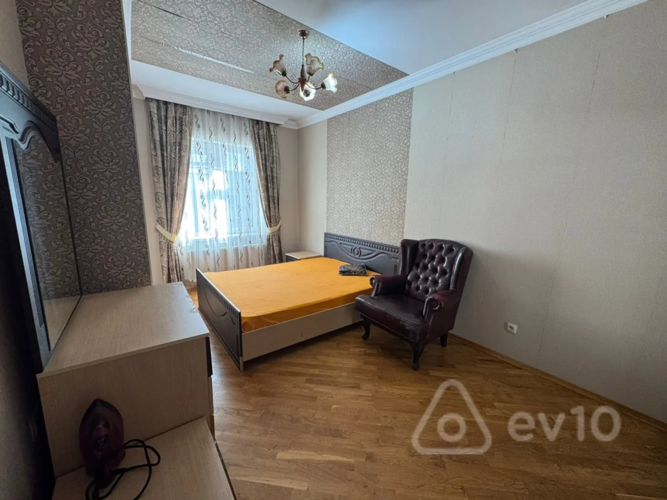 Kirayə verilir 3 otaqlı yeni tikili 100 m²