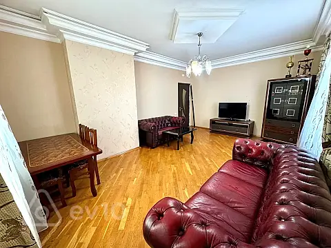 Kirayə verilir 3 otaqlı yeni tikili 100 m²