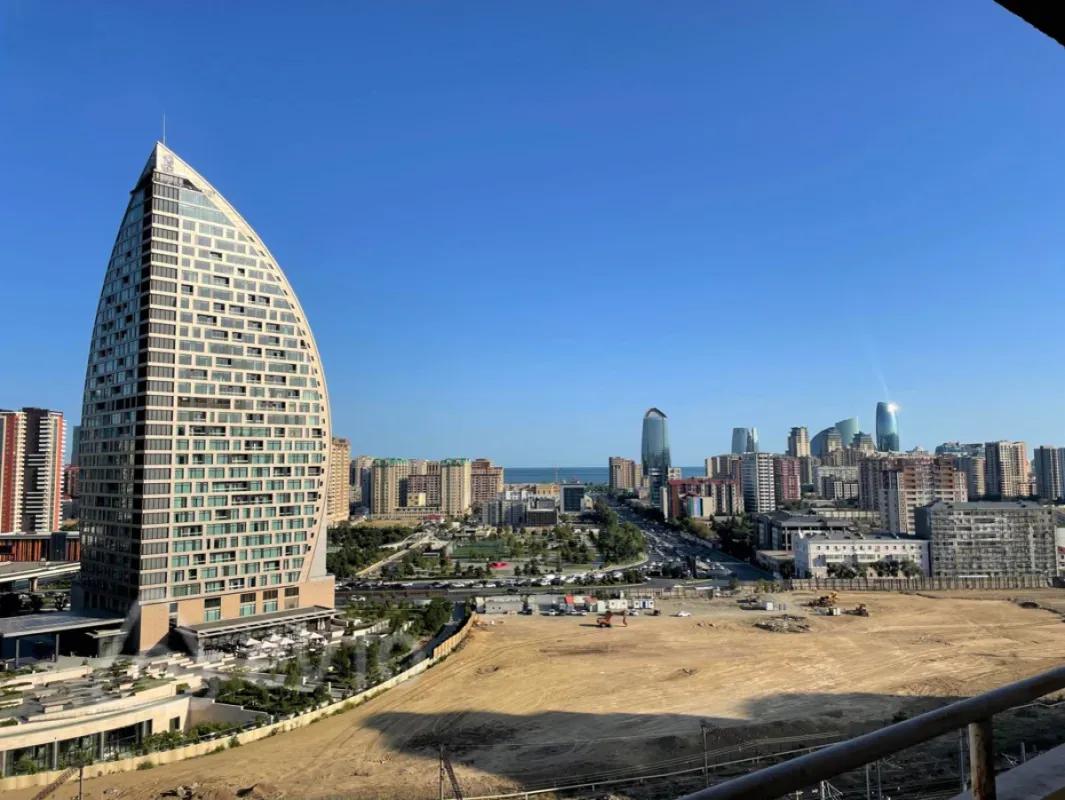 Kirayə verilir 3 otaqlı yeni tikili 100 m²