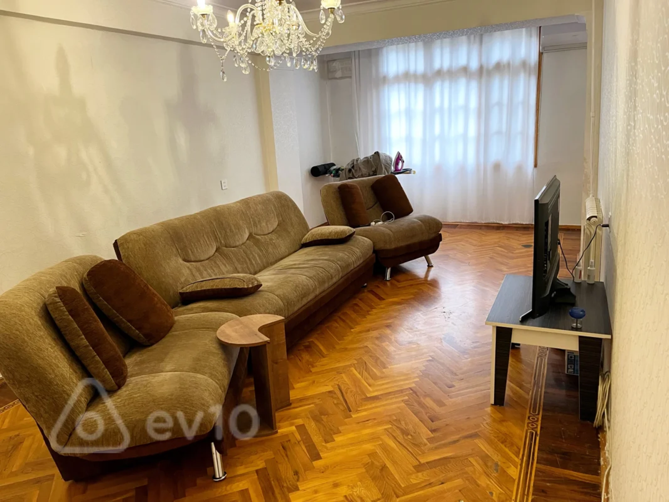 Kirayə verilir 2 otaqlı köhnə tikili 80 m²