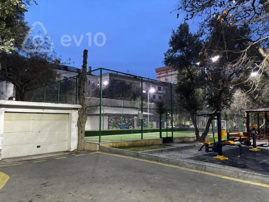 Kirayə verilir 3 otaqlı ofis 100 m²