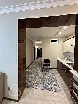 Kirayə verilir 3 otaqlı ofis 100 m²