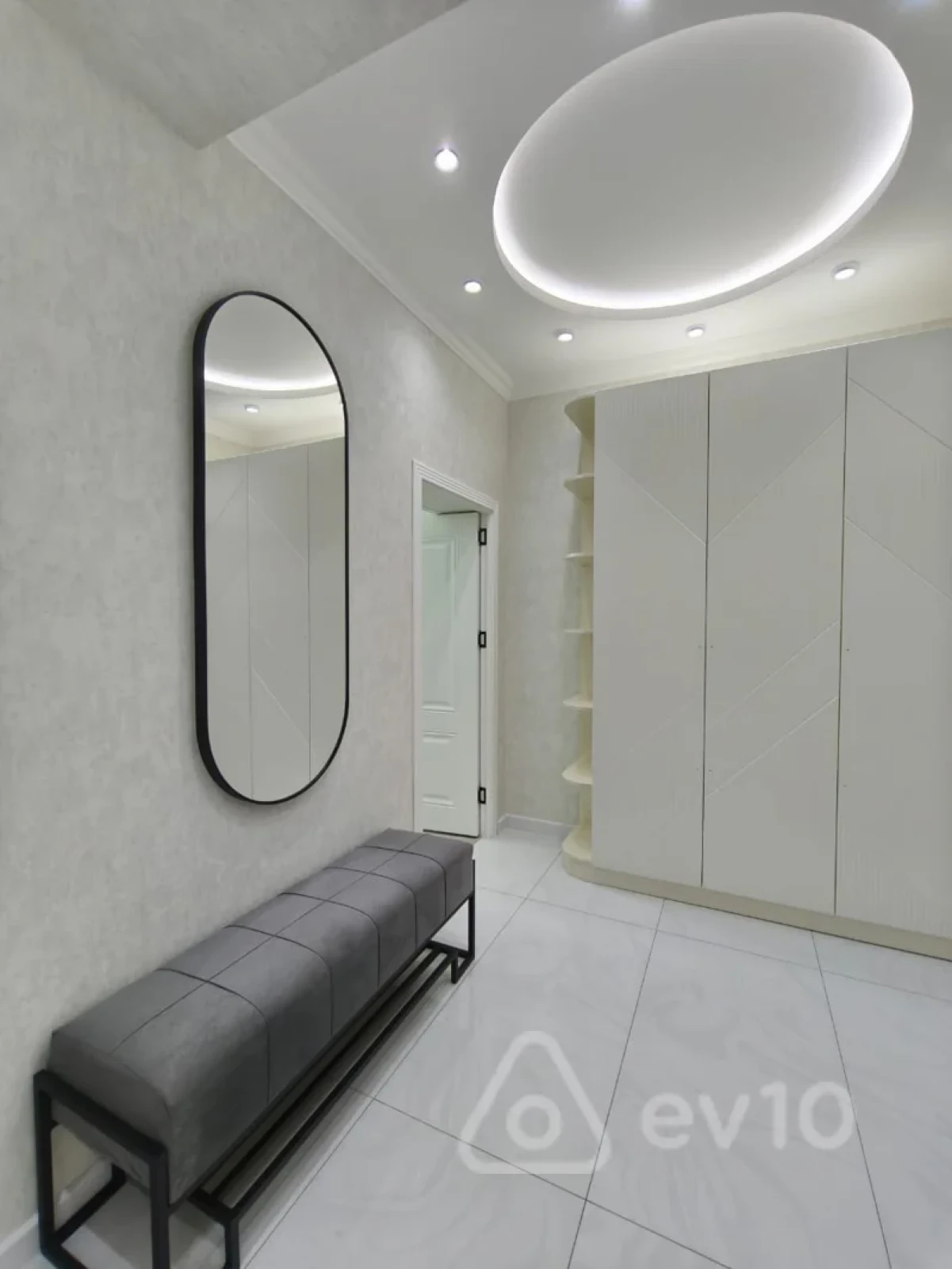 Kirayə verilir 2 otaqlı yeni tikili 66 m²
