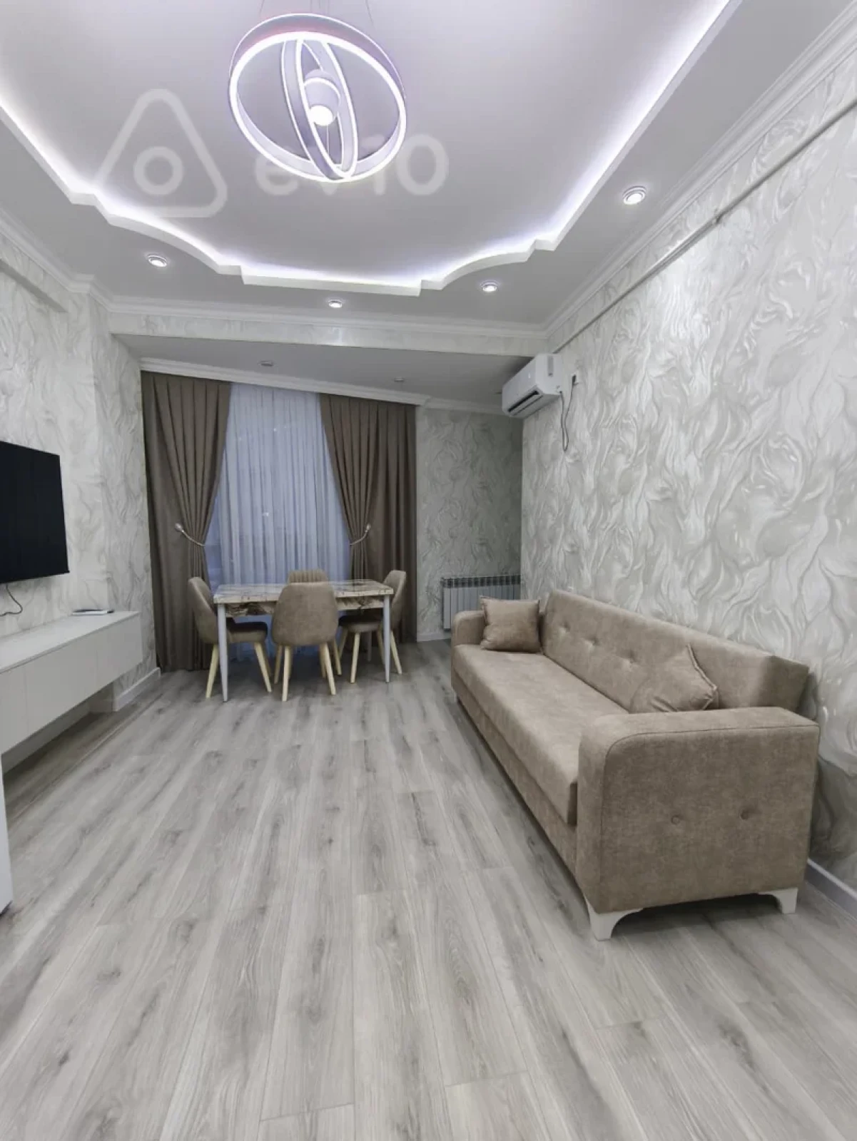 Kirayə verilir 2 otaqlı yeni tikili 66 m²