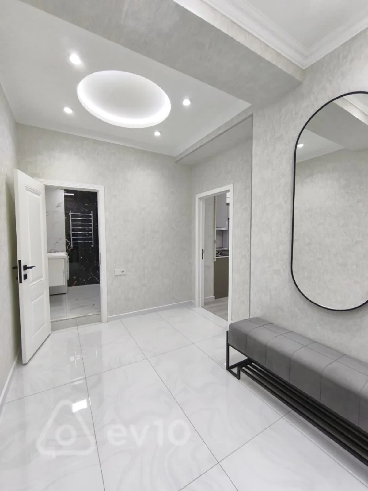 Kirayə verilir 2 otaqlı yeni tikili 66 m²