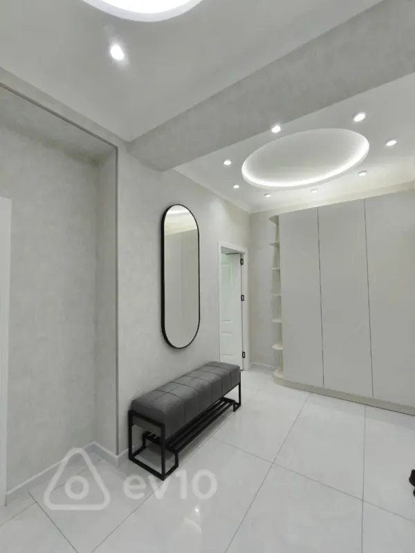 Kirayə verilir 2 otaqlı yeni tikili 66 m²