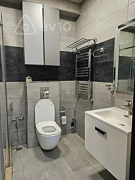 Kirayə verilir 2 otaqlı yeni tikili 66 m²