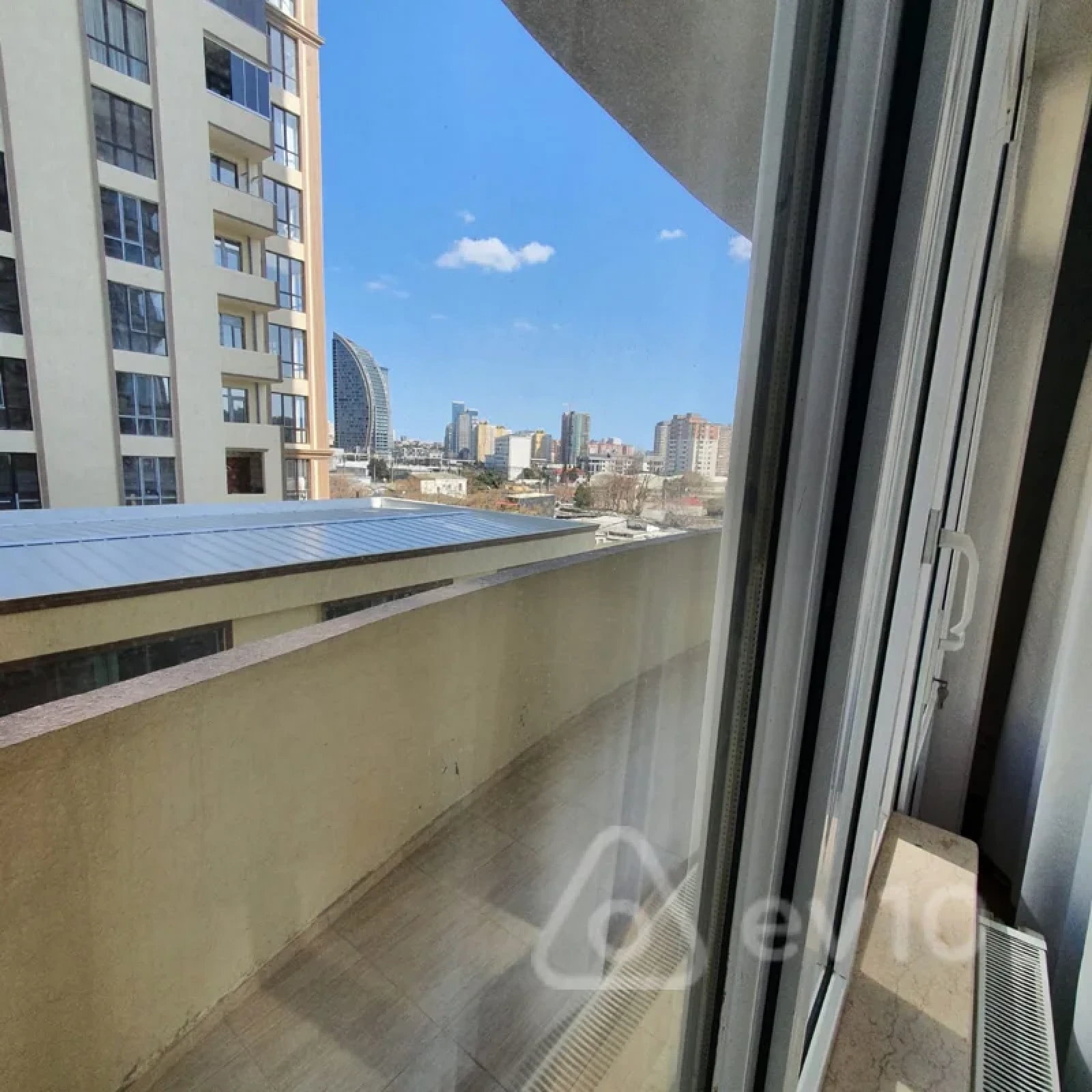 Kirayə verilir 2 otaqlı yeni tikili 100 m²