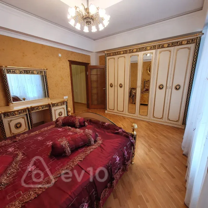 Kirayə verilir 2 otaqlı yeni tikili 100 m²