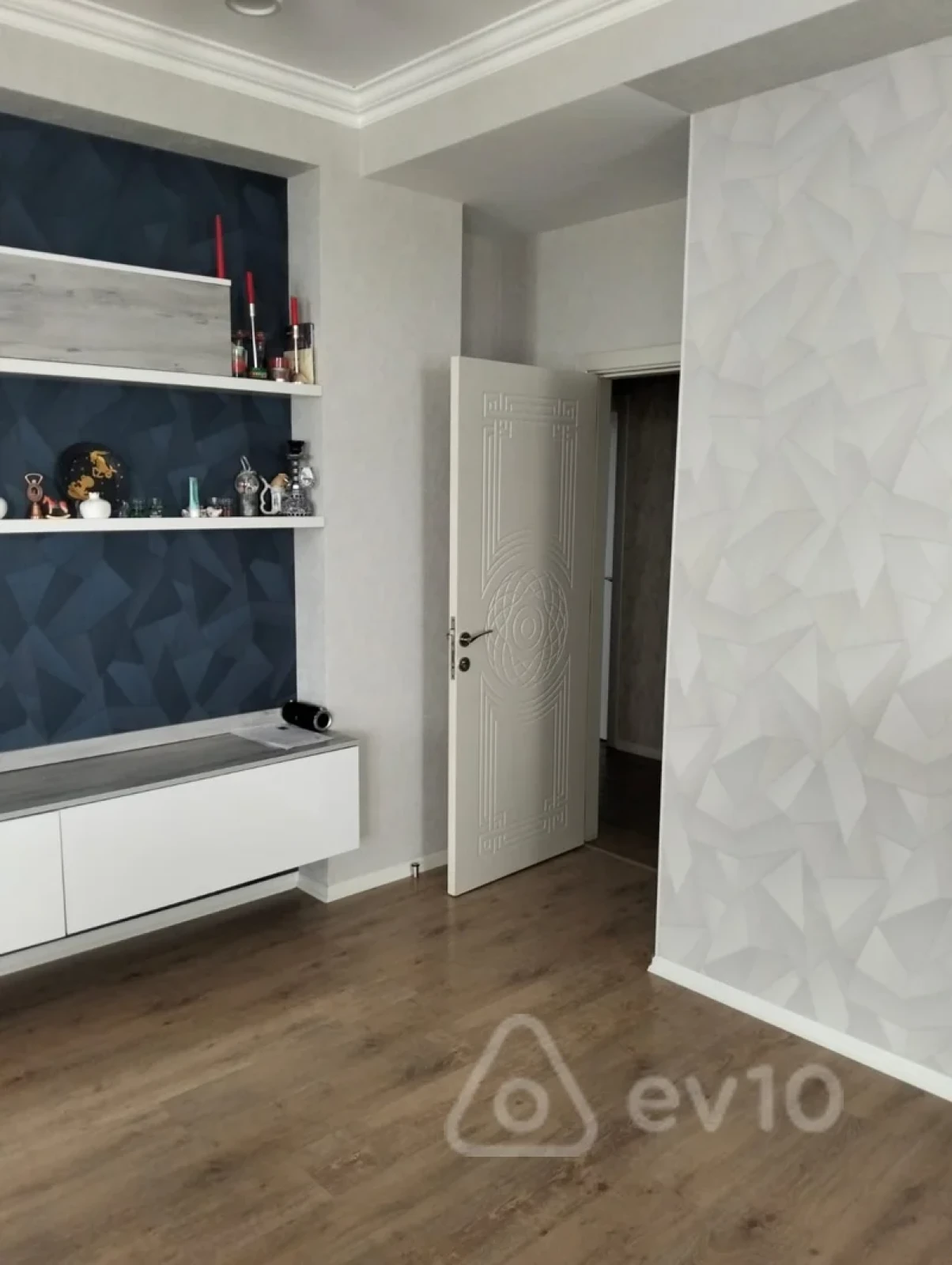 Satılır 3 otaqlı yeni tikili 123.1 m²