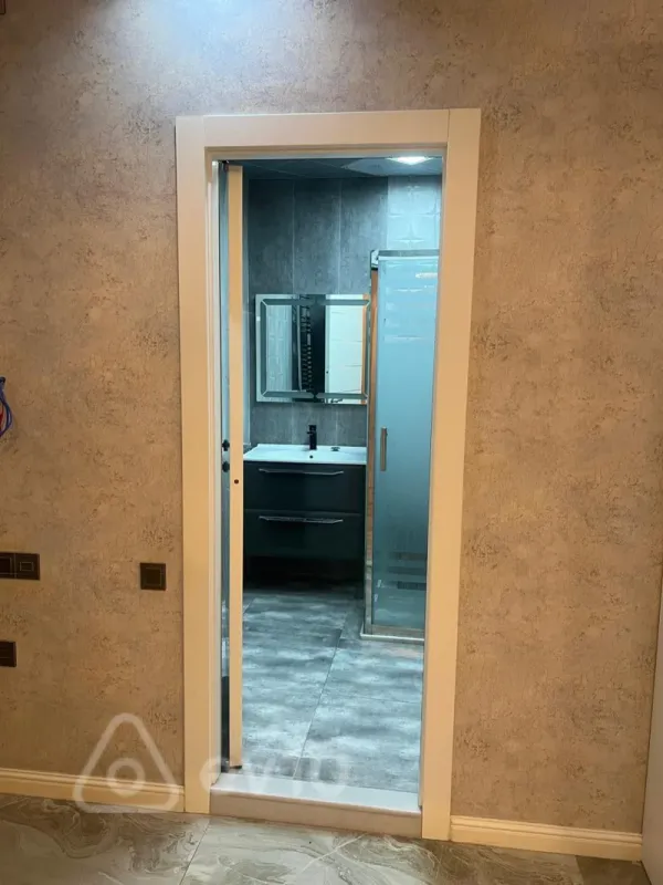 Kirayə verilir 4 otaqlı yeni tikili 160 m²