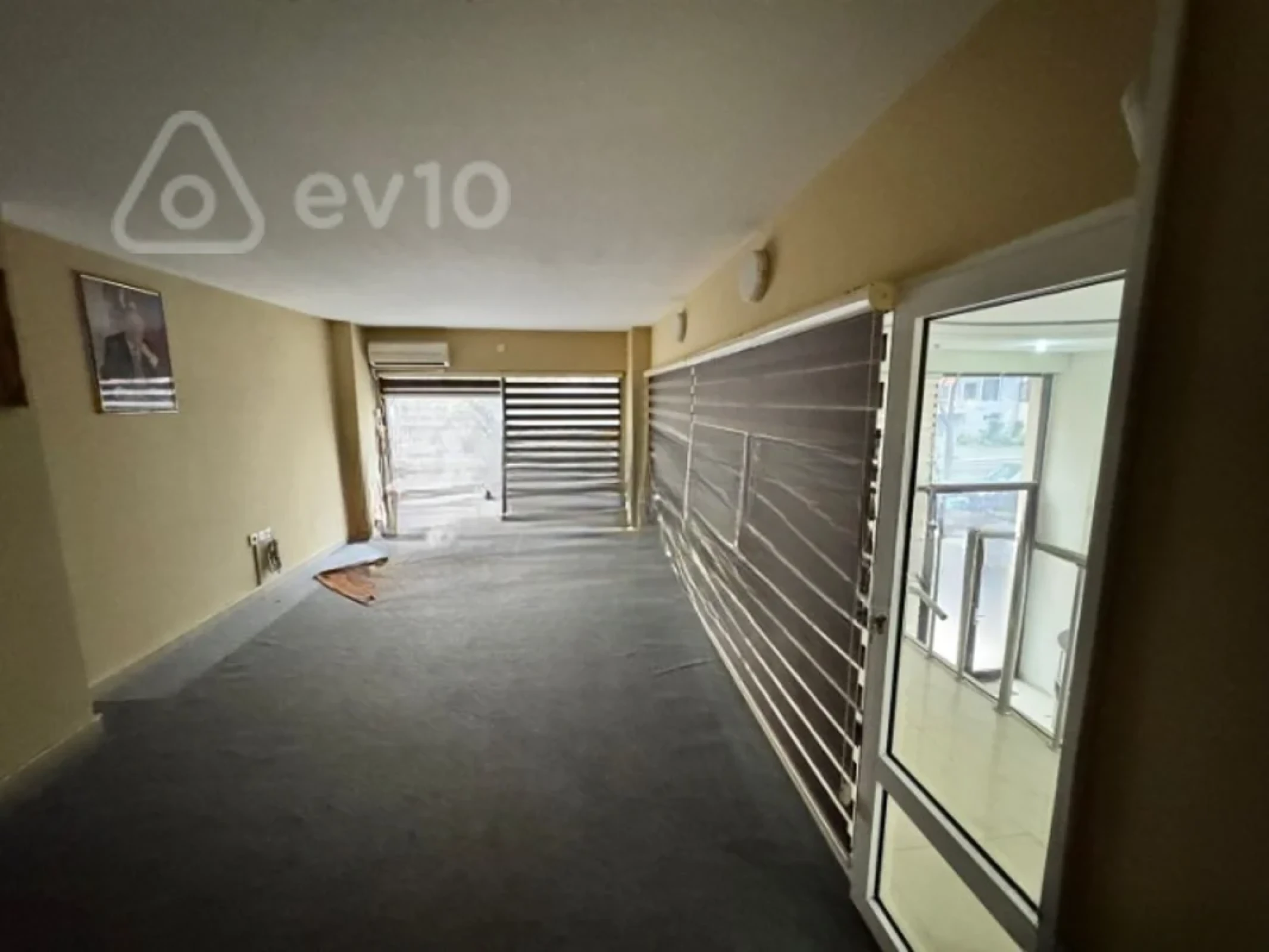 Kirayə verilir mənzil 320 m²