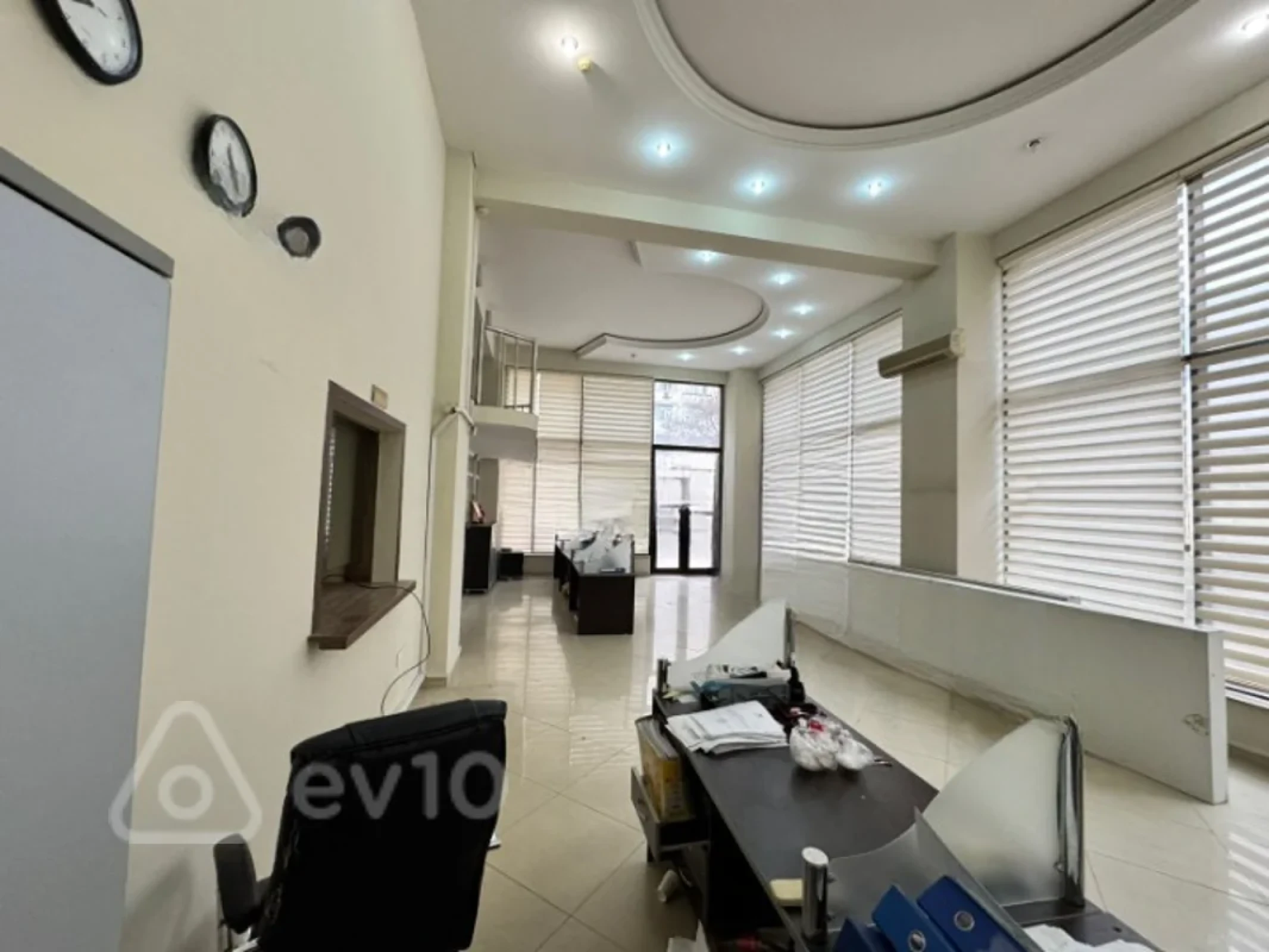 Kirayə verilir mənzil 320 m²