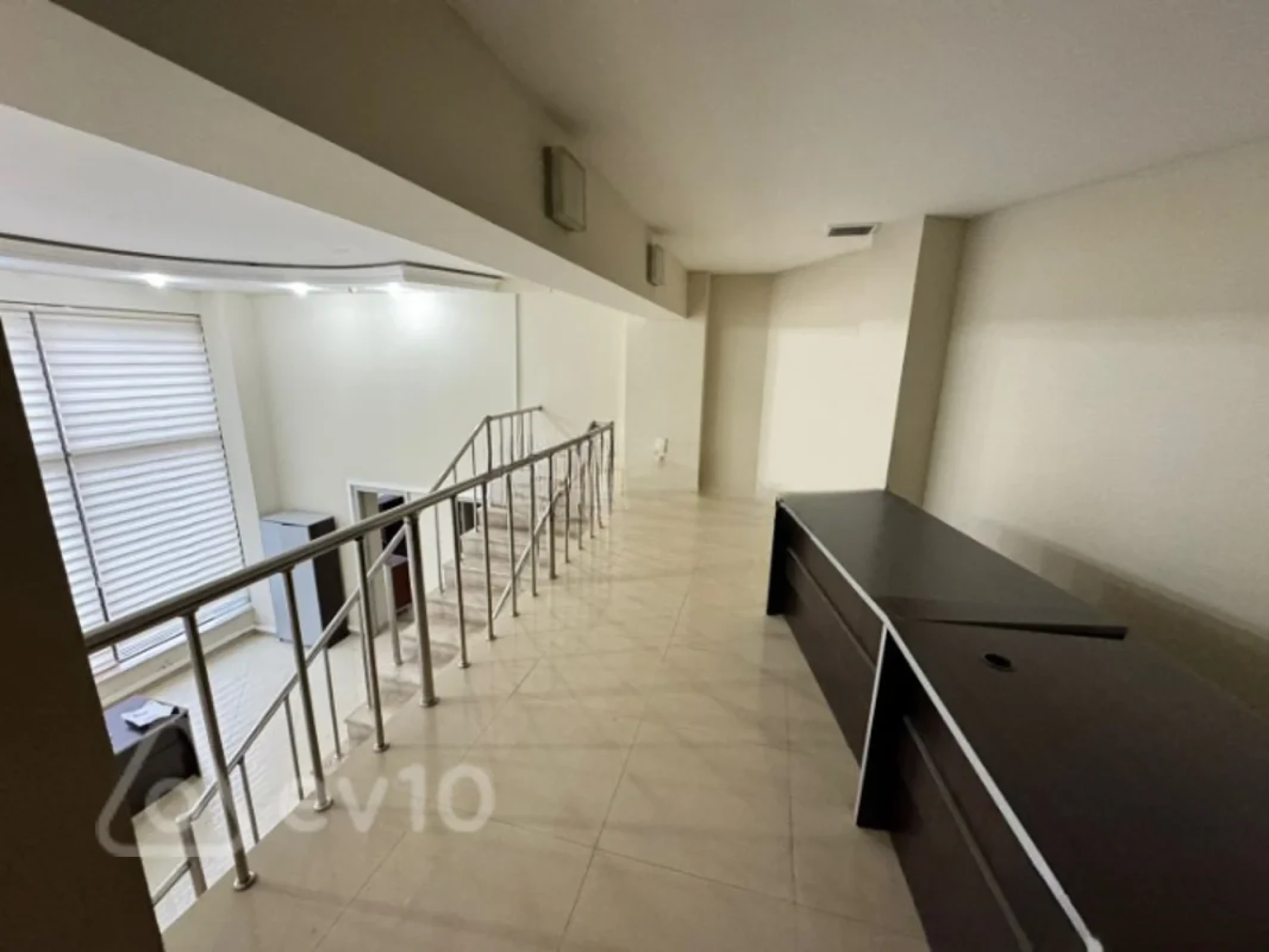 Kirayə verilir mənzil 320 m²