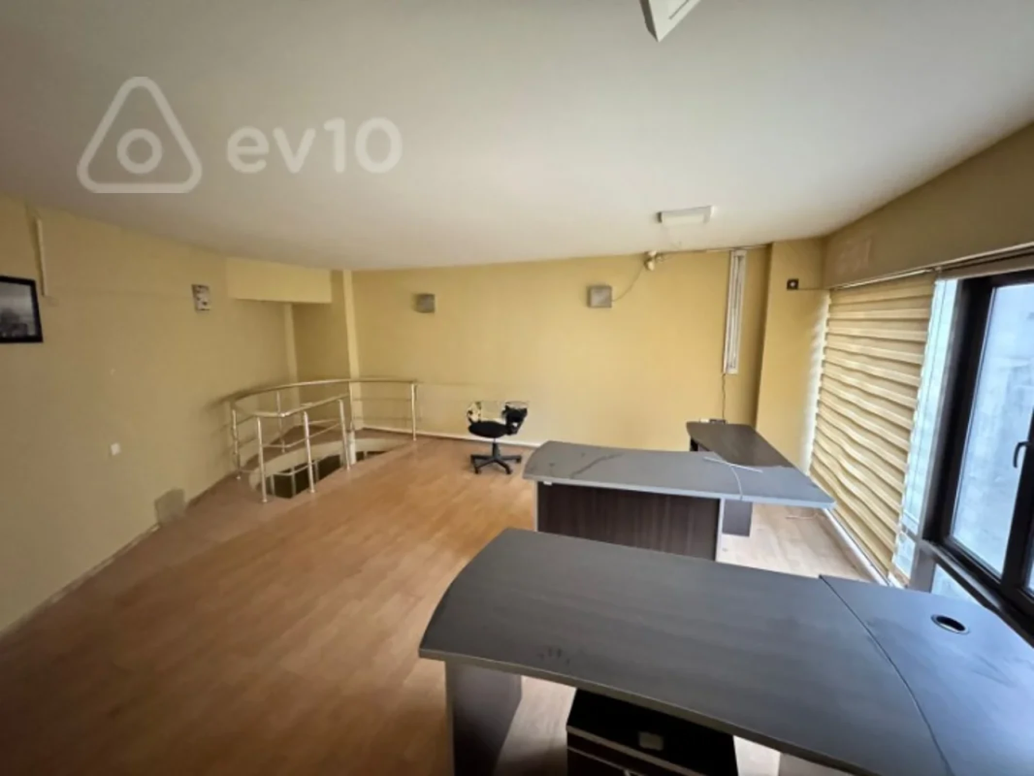 Kirayə verilir mənzil 320 m²