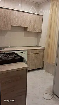 Kirayə verilir 2 otaqlı köhnə tikili 50 m²
