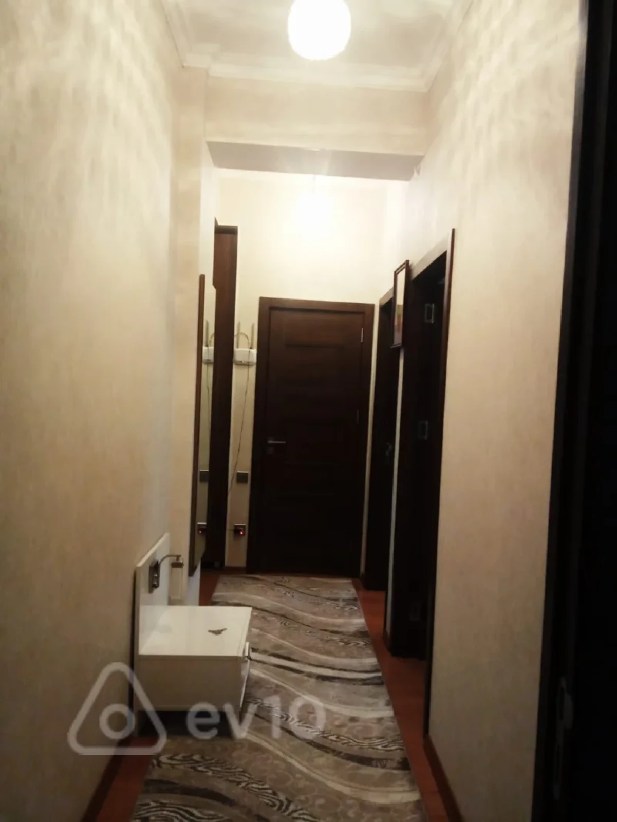 Kirayə verilir 2 otaqlı yeni tikili 60 m²