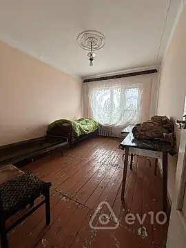 Satılır 3 otaqlı köhnə tikili 85 m²