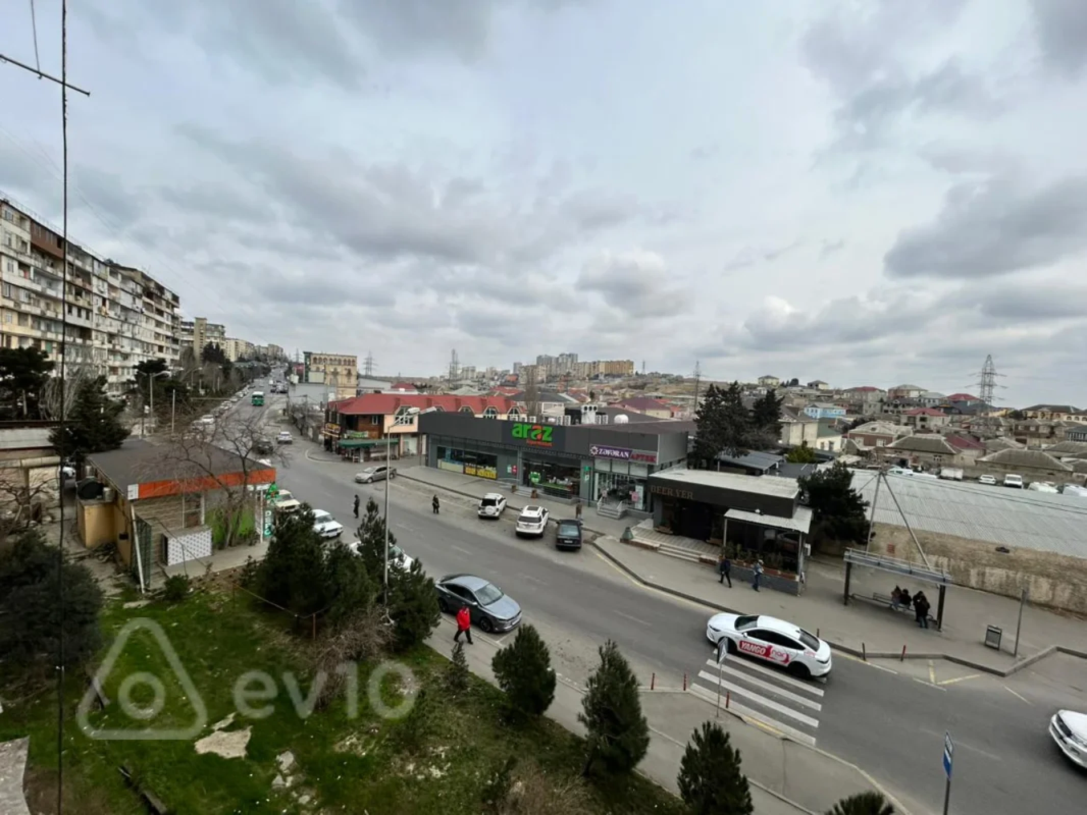 Satılır 3 otaqlı köhnə tikili 85 m²