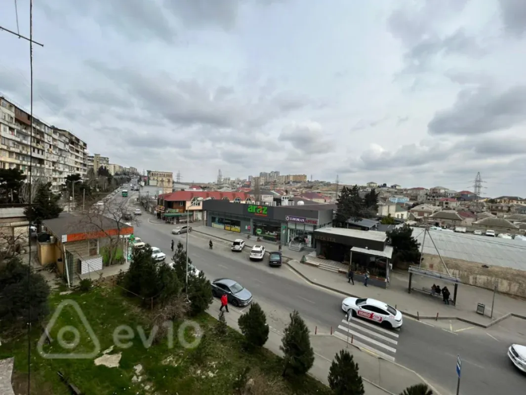 Satılır 3 otaqlı köhnə tikili 85 m²