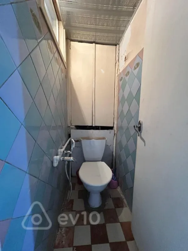 Satılır 3 otaqlı köhnə tikili 85 m²