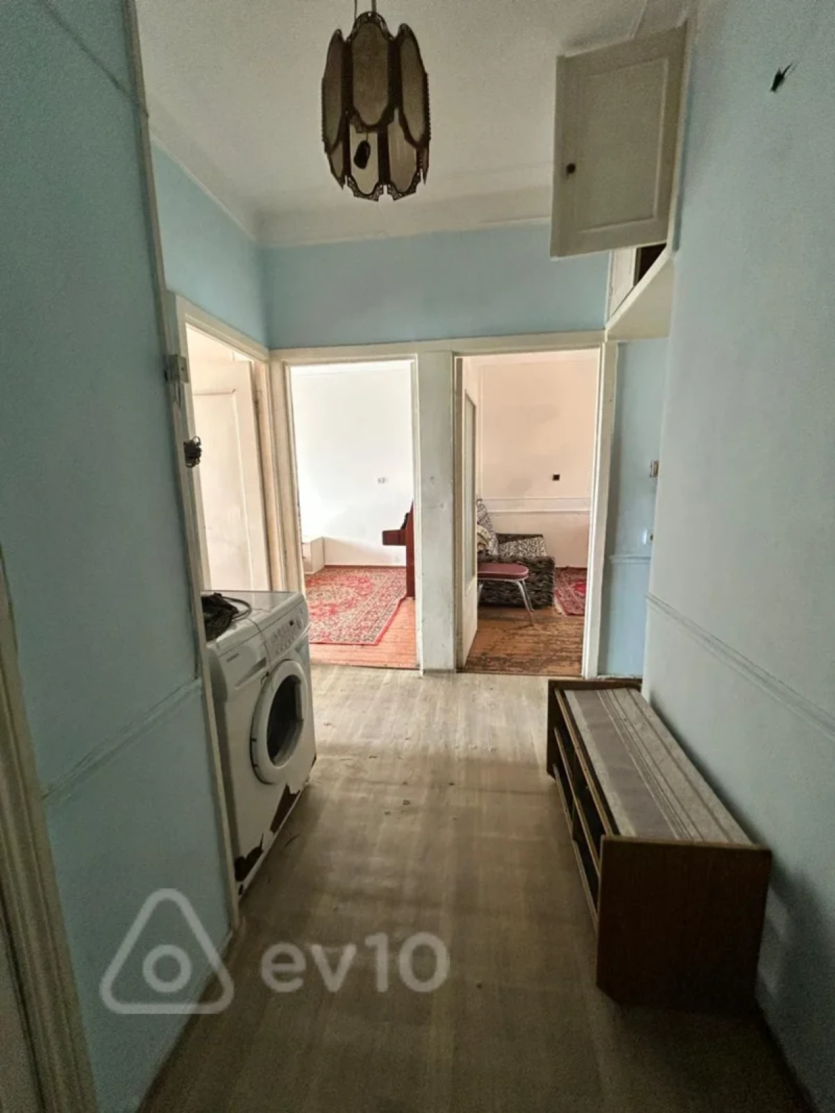 Satılır 3 otaqlı köhnə tikili 85 m²