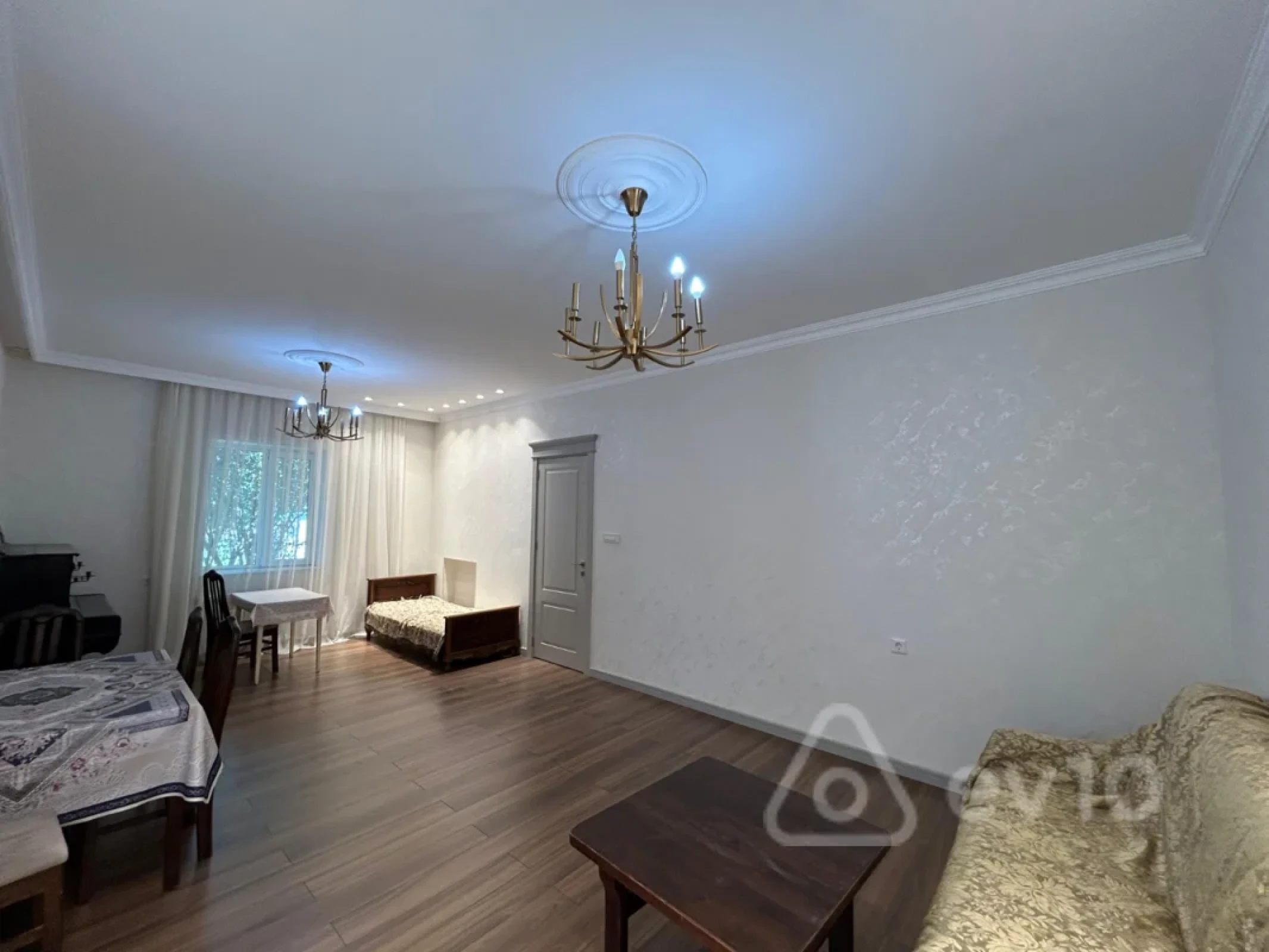 Kirayə verilir 2 otaqlı köhnə tikili 60 m²
