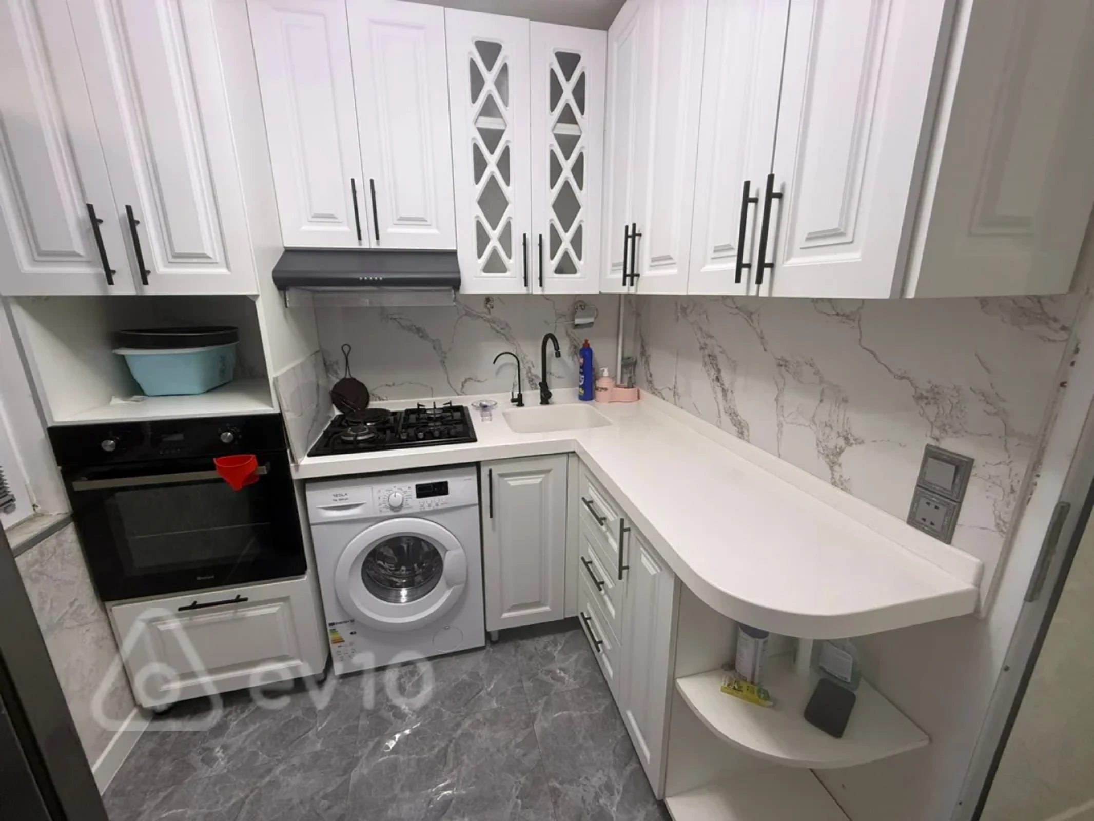 Kirayə verilir 3 otaqlı köhnə tikili 70 m²