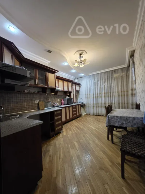Satılır 3 otaqlı yeni tikili 106 m²