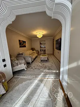Satılır 3 otaqlı köhnə tikili 80 m²