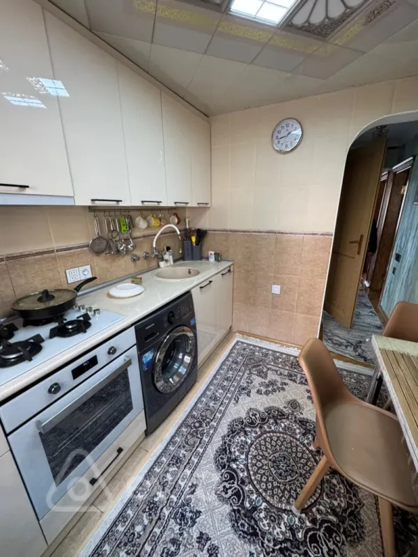 Satılır 3 otaqlı köhnə tikili 80 m²