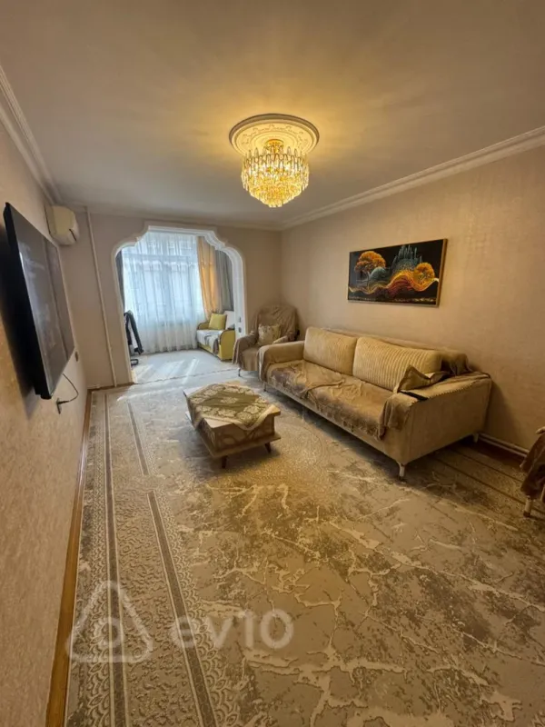 Satılır 3 otaqlı köhnə tikili 80 m²