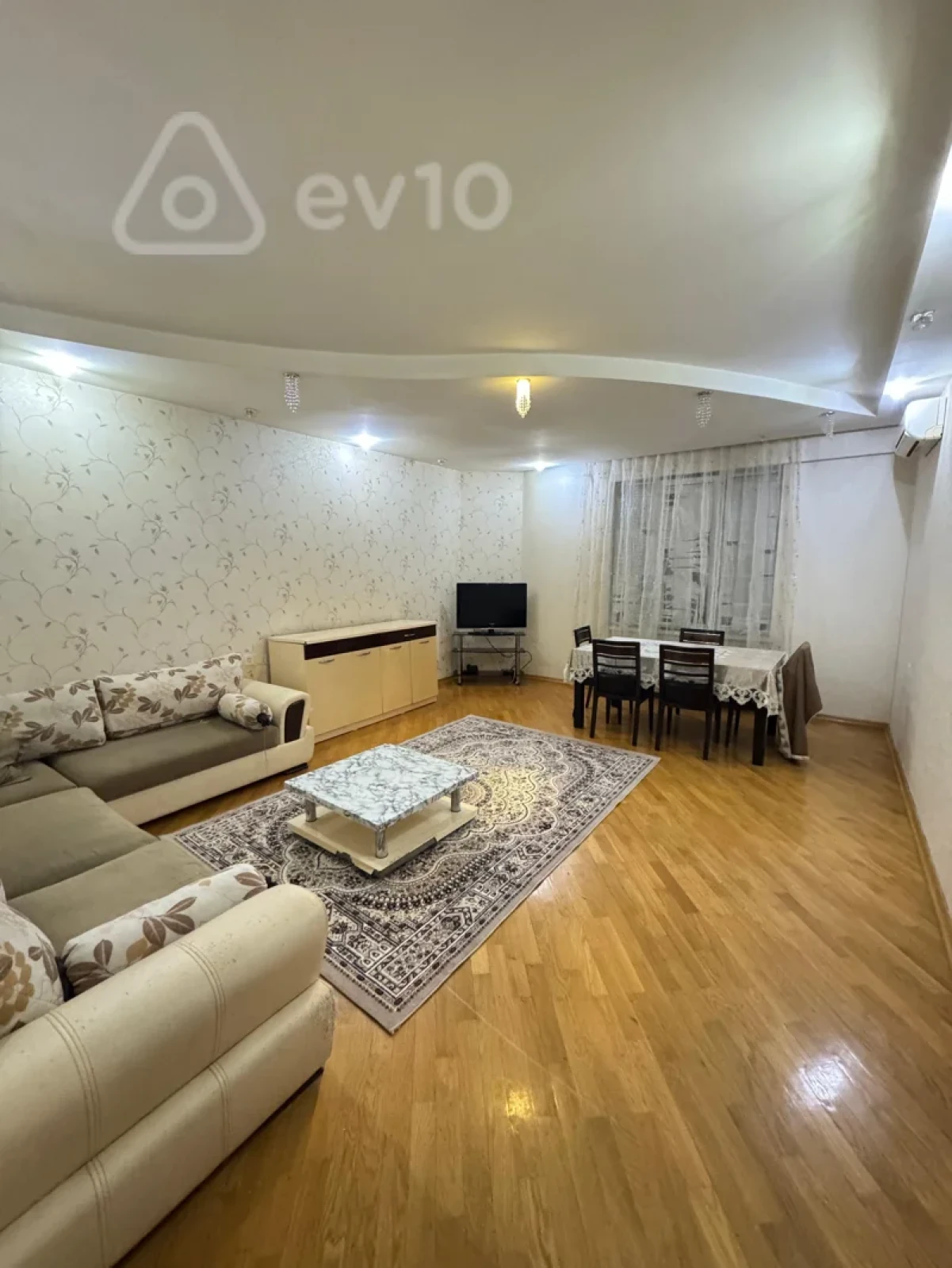 Kirayə verilir 2 otaqlı yeni tikili 100 m²