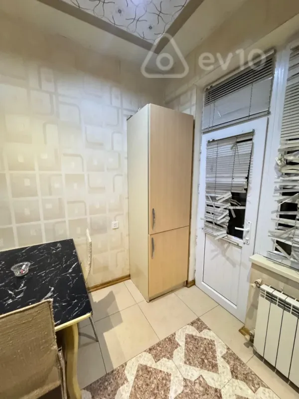 Kirayə verilir 2 otaqlı yeni tikili 100 m²