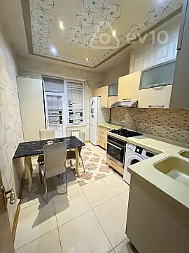 Kirayə verilir 2 otaqlı yeni tikili 100 m²