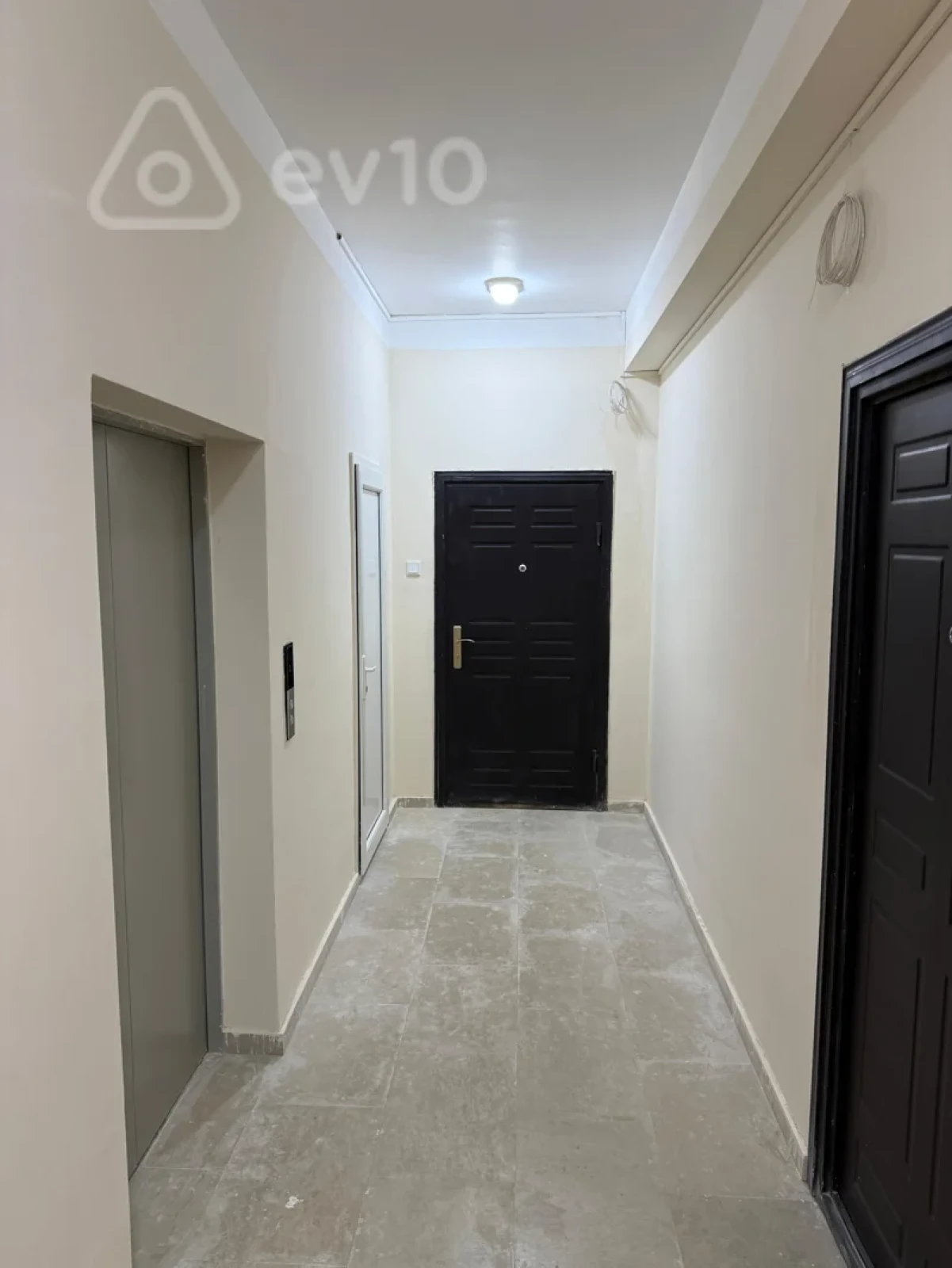 Kirayə verilir 3 otaqlı yeni tikili 70 m²