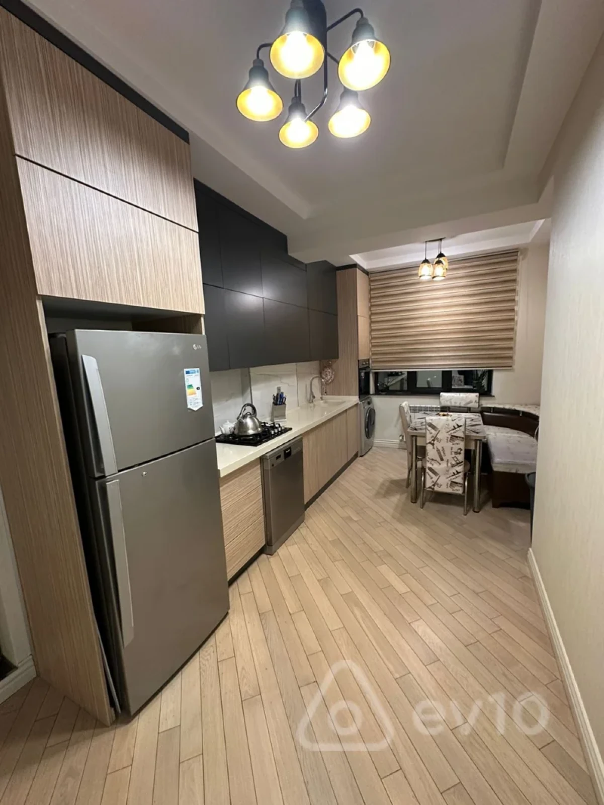 Kirayə verilir 3 otaqlı yeni tikili 105 m²