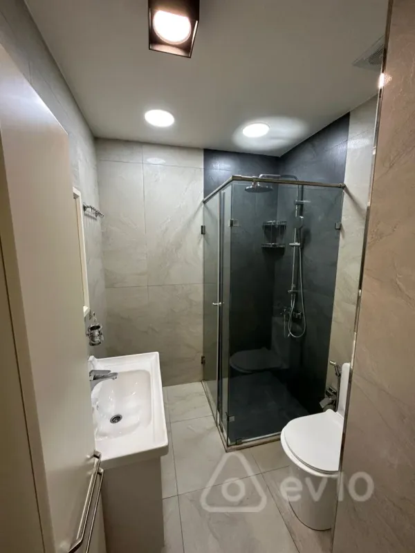 Kirayə verilir 3 otaqlı yeni tikili 105 m²