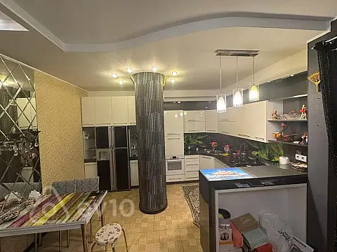 Kirayə verilir 3 otaqlı yeni tikili 135 m²