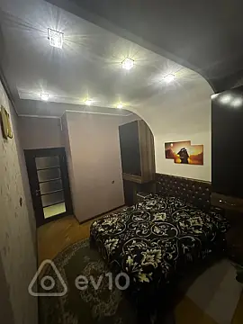 Kirayə verilir 3 otaqlı yeni tikili 135 m²