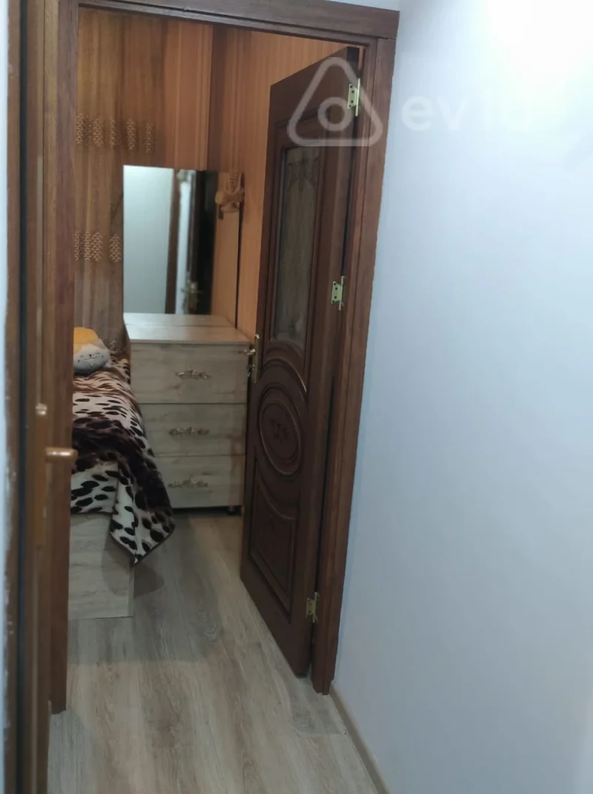 Kirayə verilir 2 otaqlı köhnə tikili 60 m²