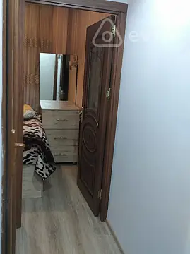 Kirayə verilir 2 otaqlı köhnə tikili 60 m²