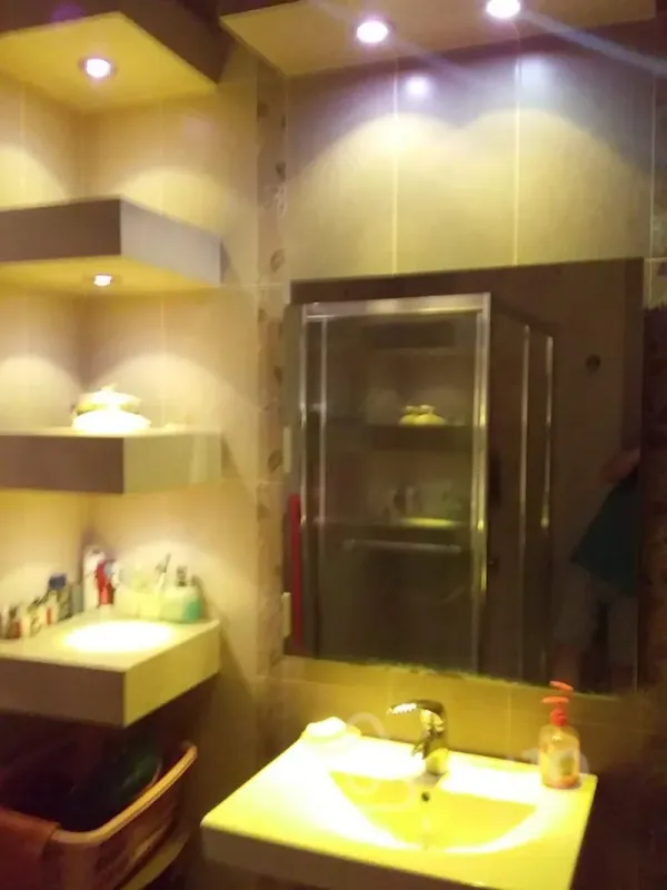 Kirayə verilir 3 otaqlı köhnə tikili 100 m²