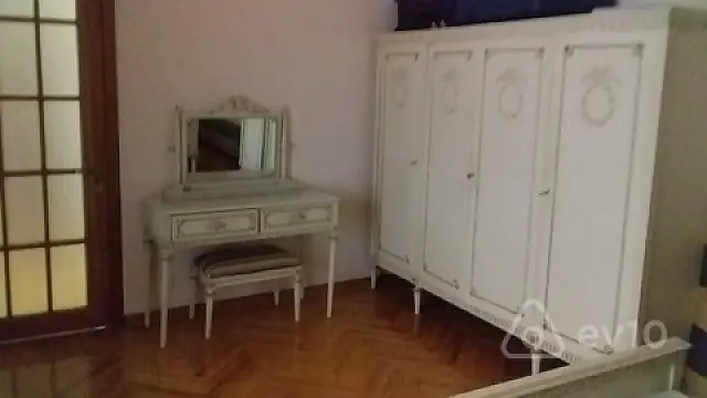 Kirayə verilir 3 otaqlı köhnə tikili 100 m²