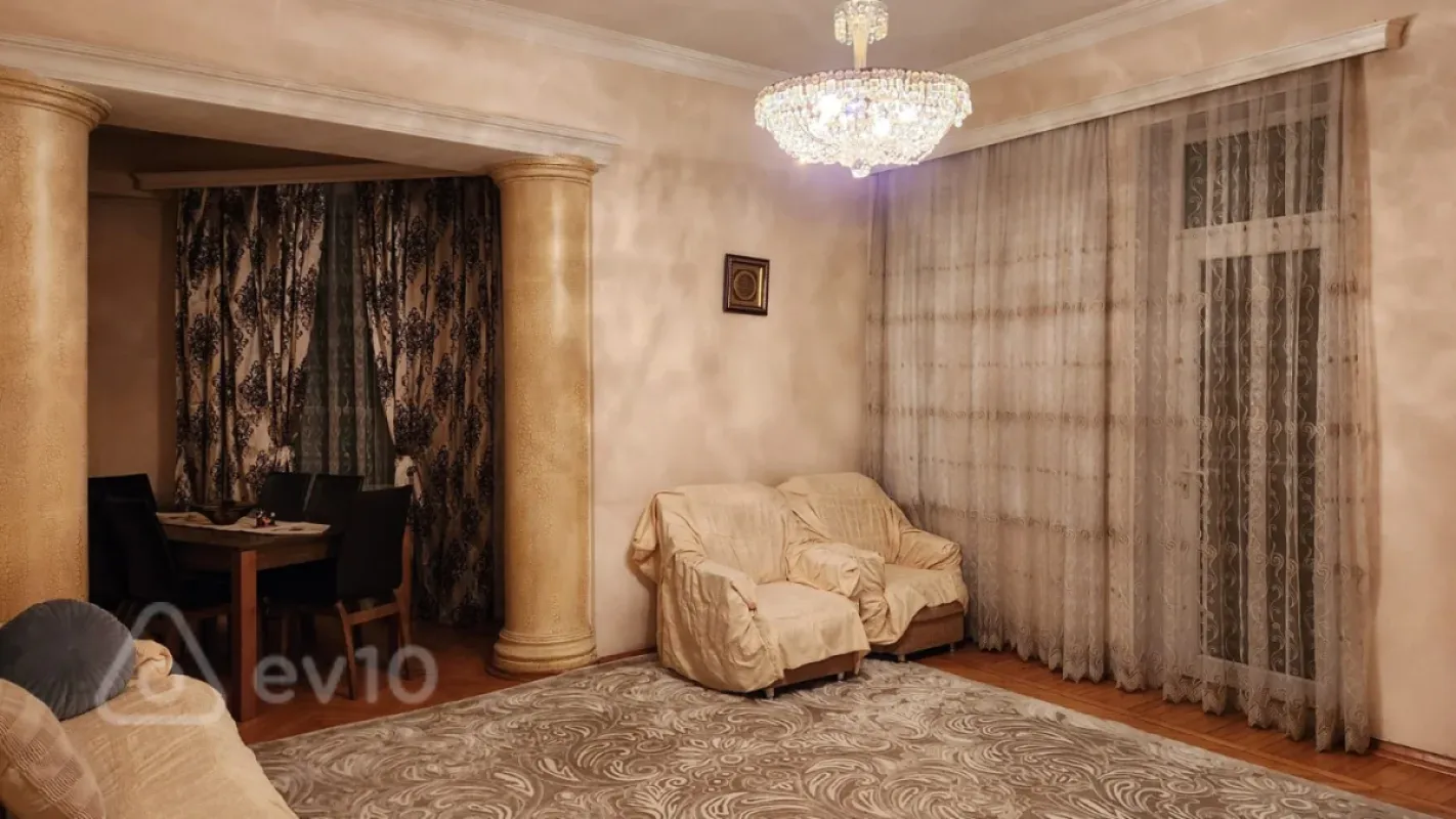 Kirayə verilir 3 otaqlı köhnə tikili 100 m²