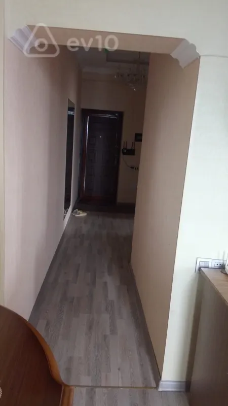 Kirayə verilir 3 otaqlı yeni tikili 80 m²